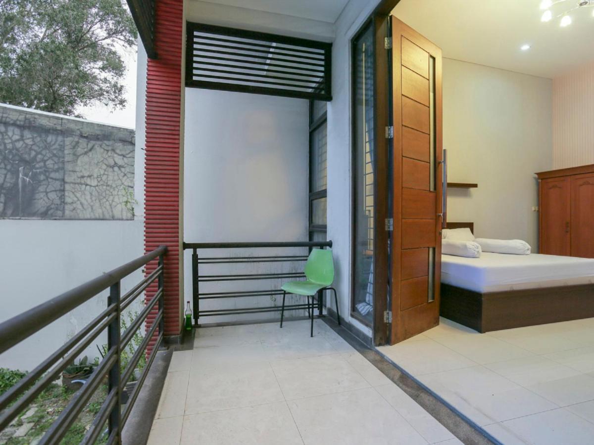 Oyo Life 3520 Indoniaga Palace タンゲラン エクステリア 写真